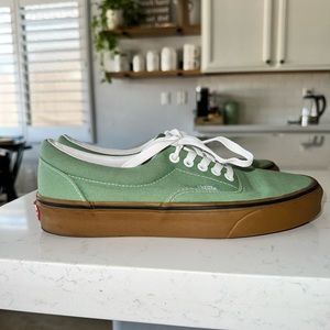 Vans Era Gum Basil/True White Men Size 7 Classic Skate Shoes Women’s Size 8.5